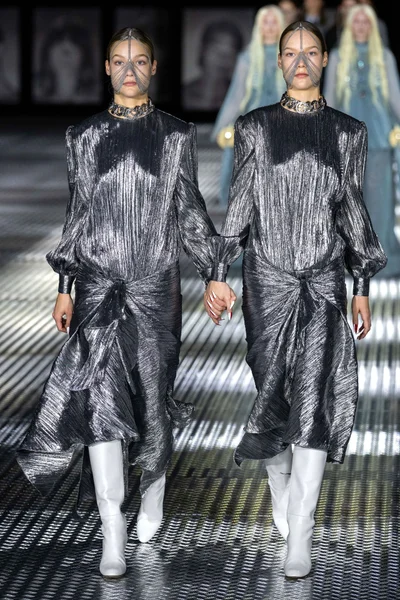 Look 65